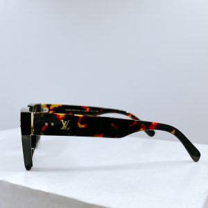 Alternative view of LV 1.1 Millionaires Style Luxury Sunglasses – Dark Tortoise & Classic Green Lens
